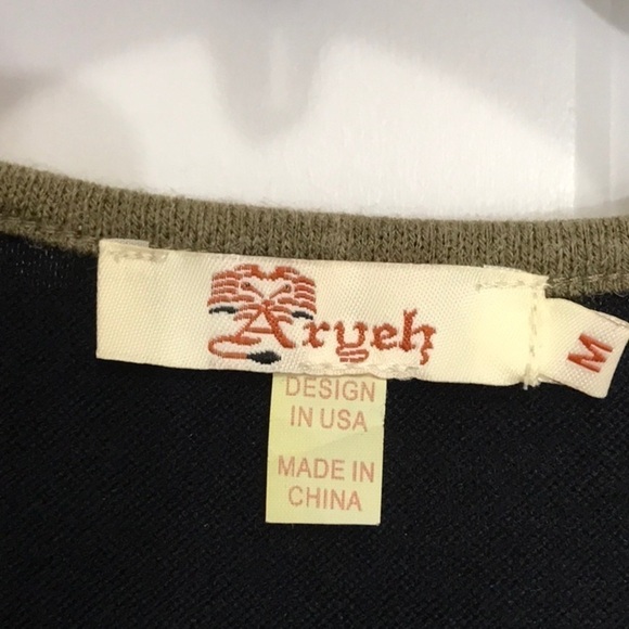 ARYEH Tunic - Picture 2 of 6